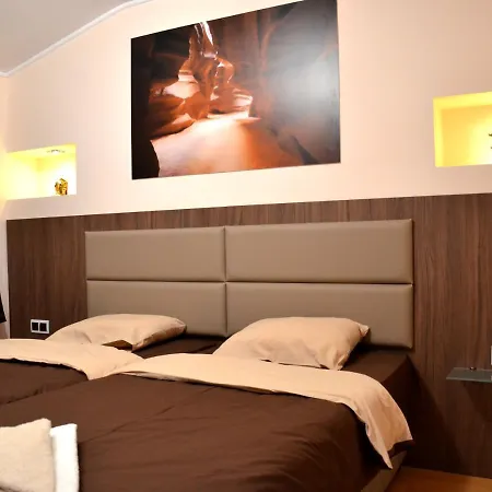 за гости тони и крис Gasthuis Devin