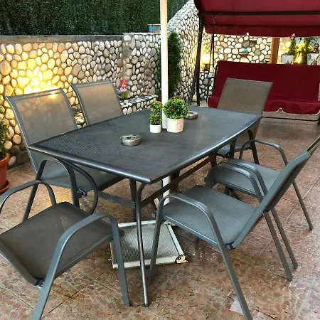 Vendégház за гости тони и крис 3*