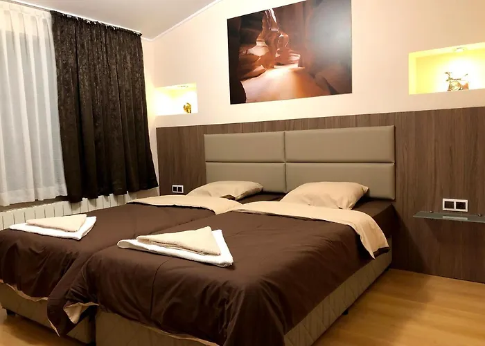 за гости тони и крис 3*