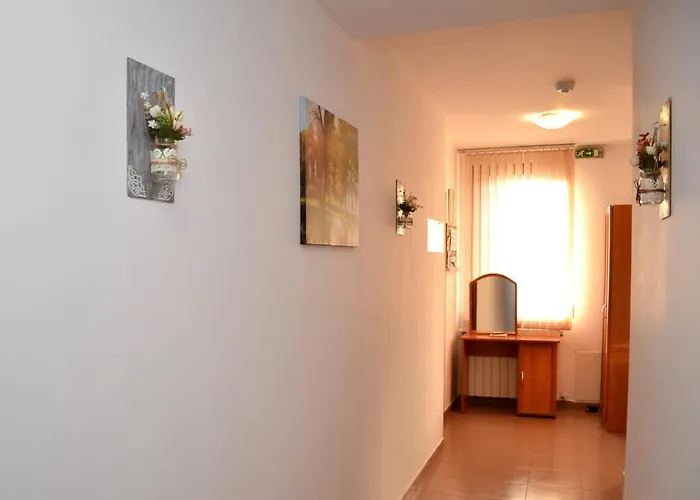 за гости тони и крис בית הארחה דבין