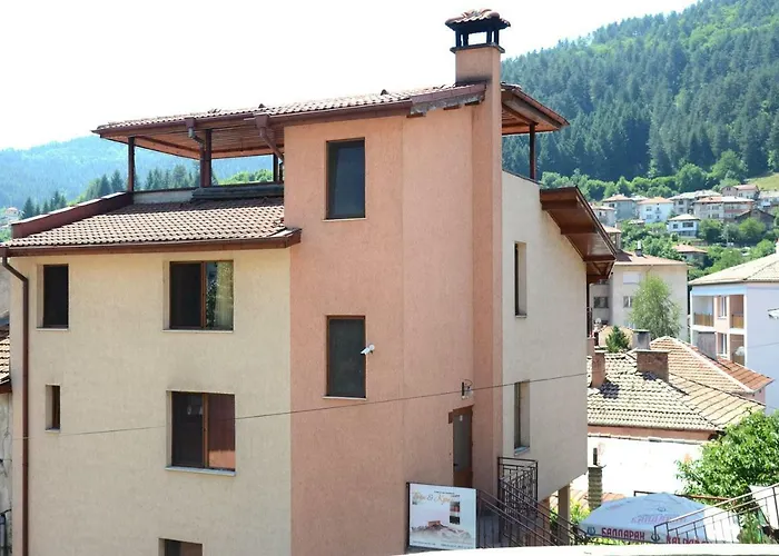 за гости тони и крис בית הארחה 3*