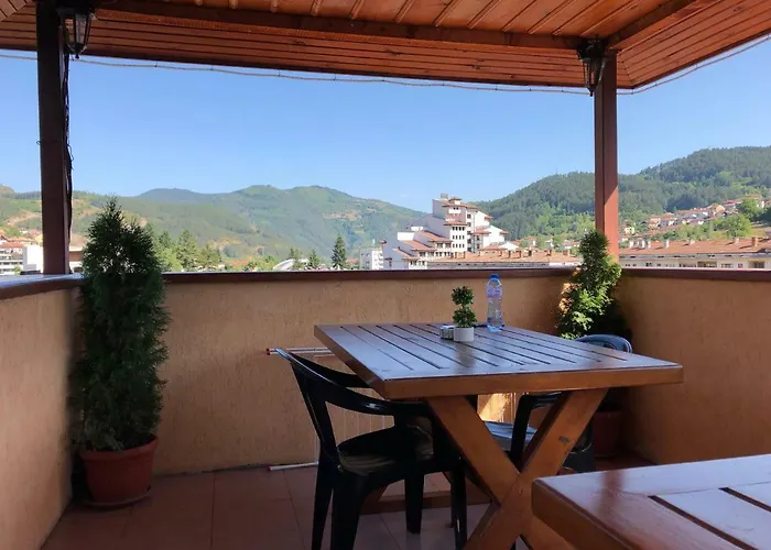 за гости тони и крис בית הארחה 3*