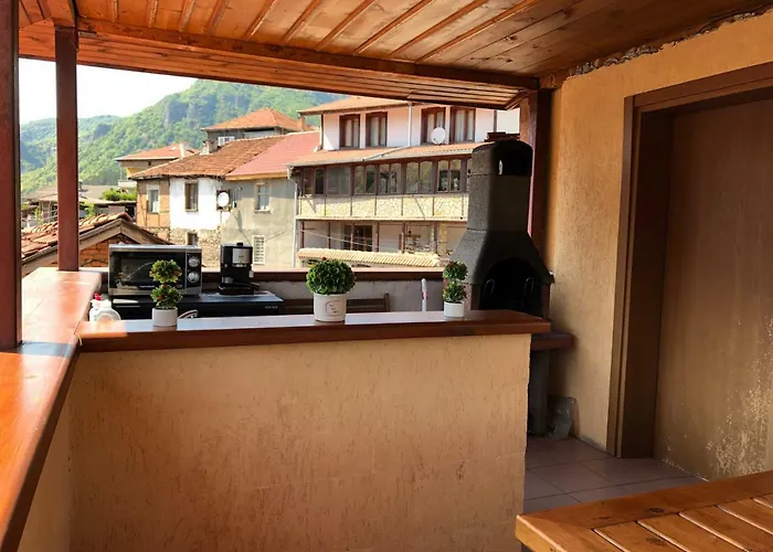 за гости тони и крис 3* דבין