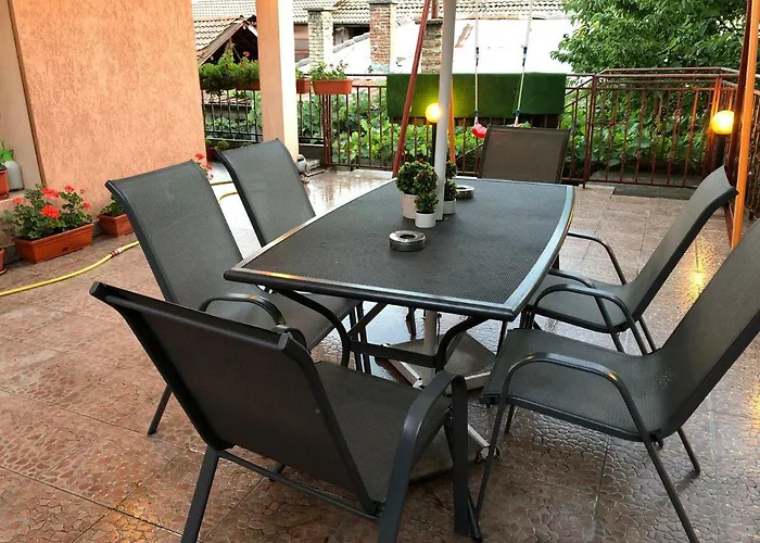 בית הארחה за гости тони и крис 3*